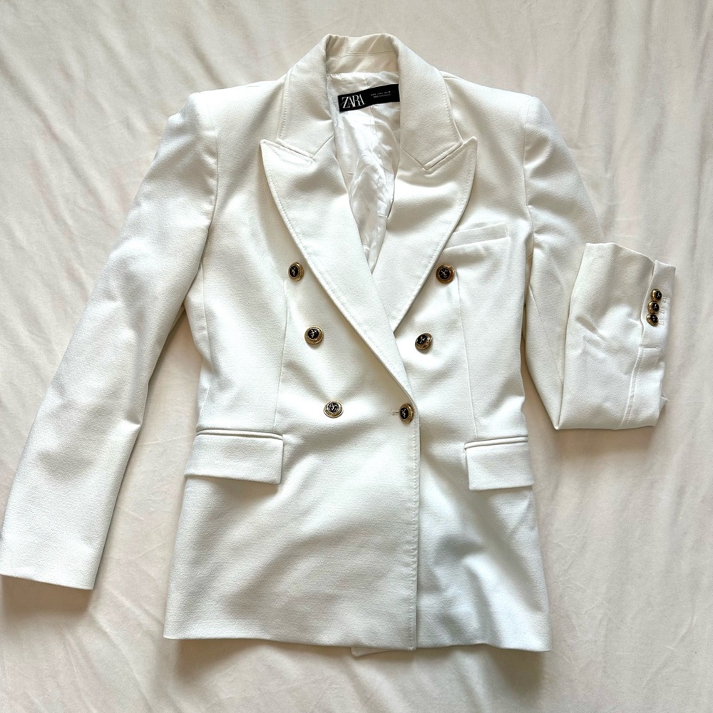 Zara Women's Ivory Double-Breasted Blazer